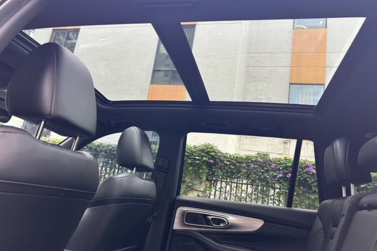 Used GAC Trumpchi GS8 2022 Linghang Series 2.0 TGDI Two-Wheel-Drive Luxury Smart Connectivity Version (7 Seats)