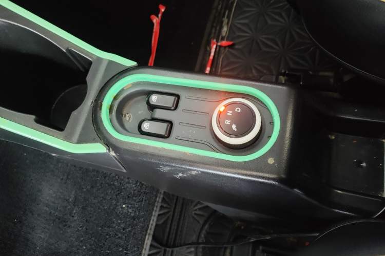 Used Wuling Hongguang MINIEV 2022 Macaron Premium Model – Lithium Ternary Battery