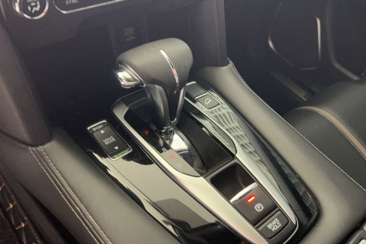 Used Honda UR-V 2020 240TURBO Two-Wheel Drive Zhiyue Version Gear Lever