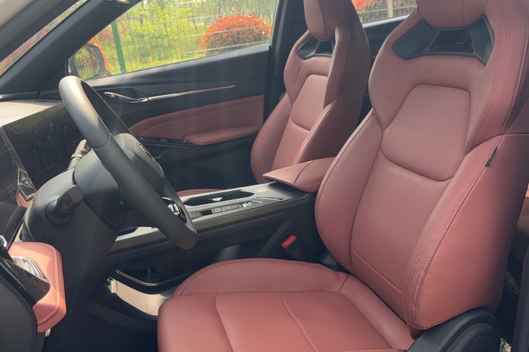 Used CHANGAN X5 PLUS 2026 Model, Second Generation, 1.5T Excellence PRO Left Front Seat