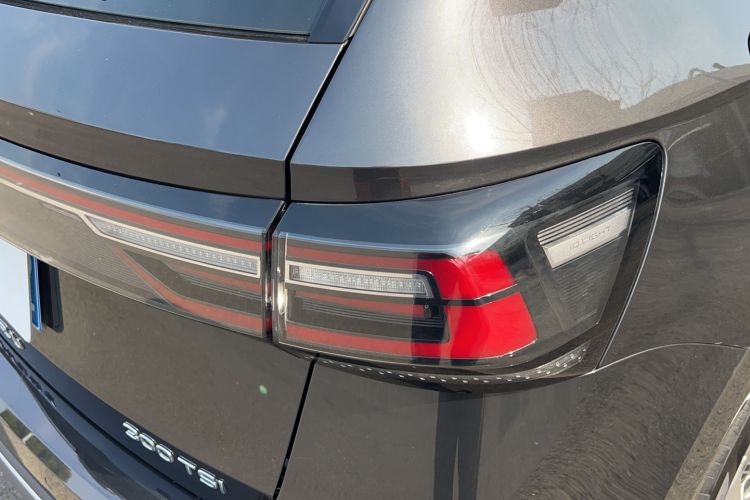 Used Volkswagen Tharu 2024 300TSI Two-Wheel-Drive Crescent Edition Exterior 3