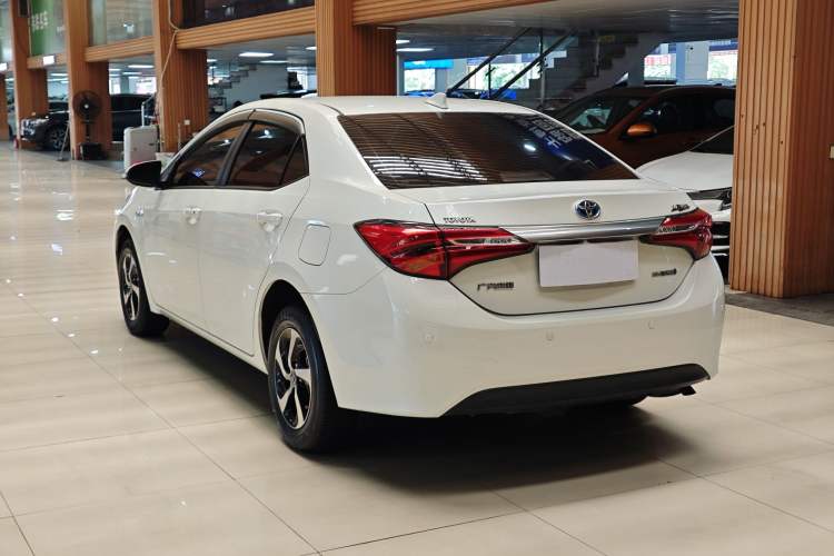 Used Toyota Levin 2017 Revised Dual-Engine 1.8H GS E-CVT Elite Sunroof Version China V Standard