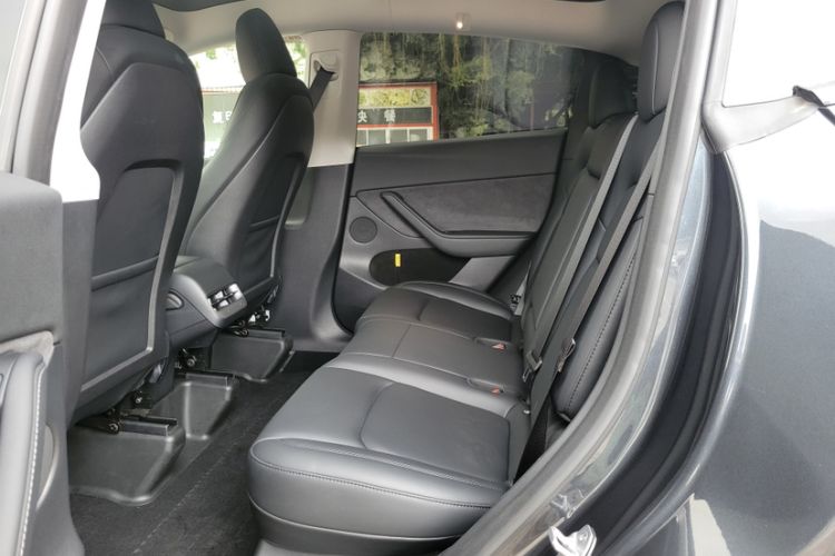 Used Tesla Model Y 2024 Rear-Wheel-Drive Version
