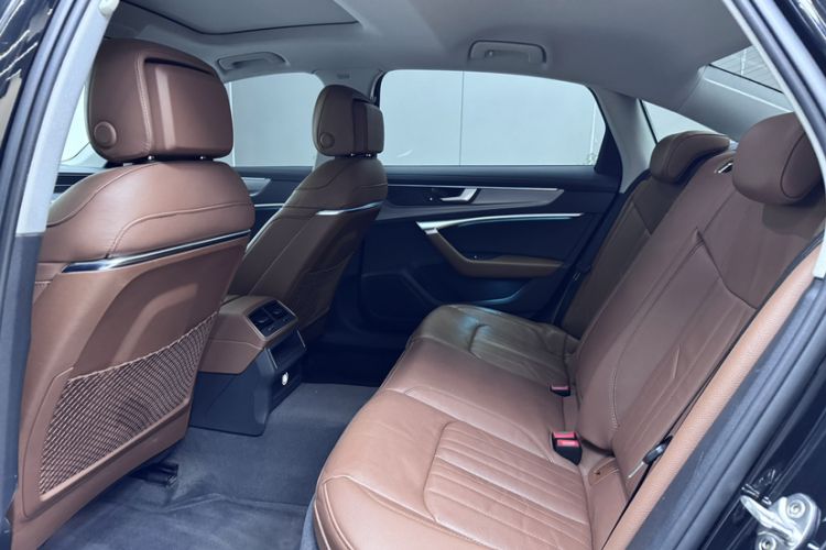 Used Audi A6L 2022 40 TFSI Luxury Dynamic Model Interior 4