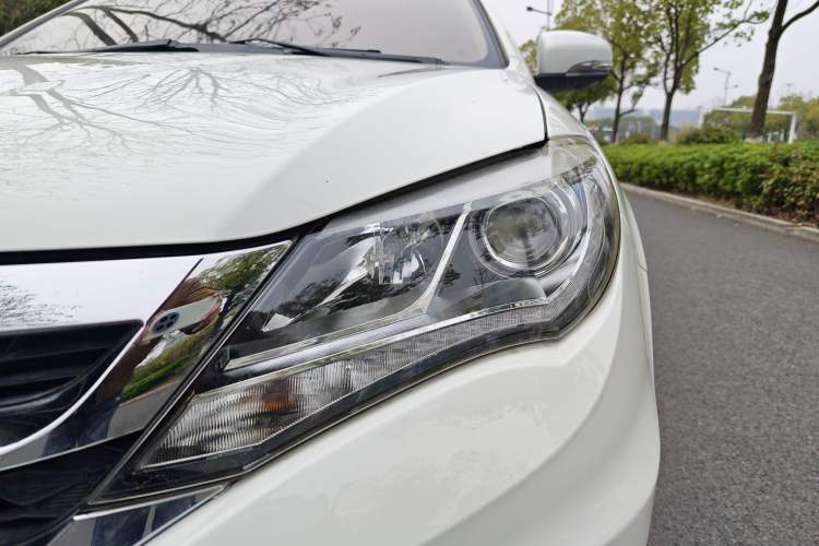 Used BYD S7 2015 2.0T Automatic Prestige Model