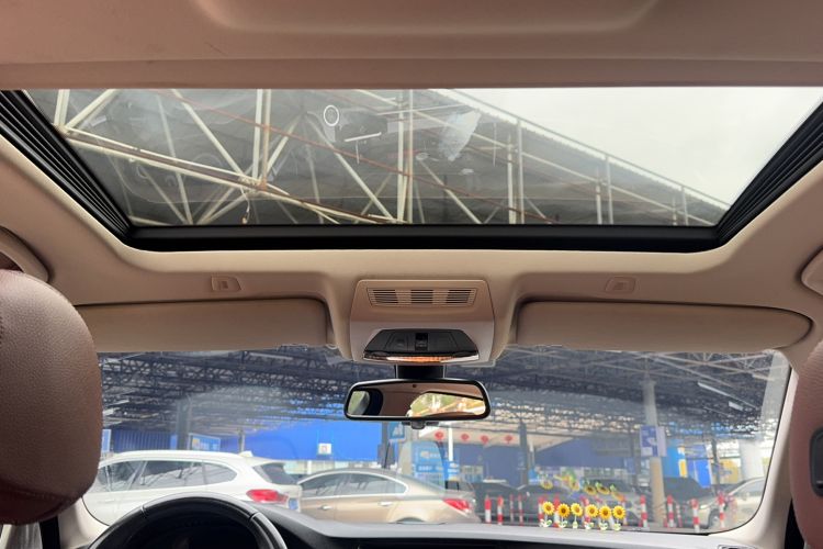 Used BMW 5 Series 2017 528Li Leading Model