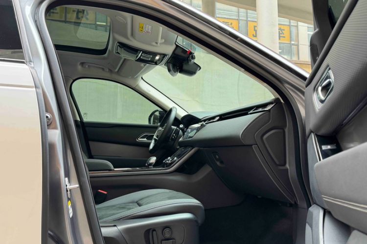 Used Land Rover Range Velar 2021 P250 model Interior 3