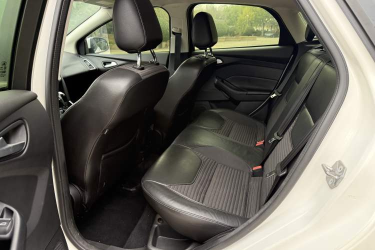 Used Ford Focus 2015 Sedan 1.6L Automatic Trend Model