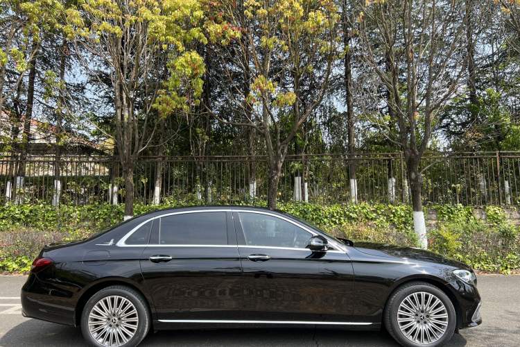 Used Mercedes-Benz E-Class 2023 Updated E 300 L Fashion Edition
