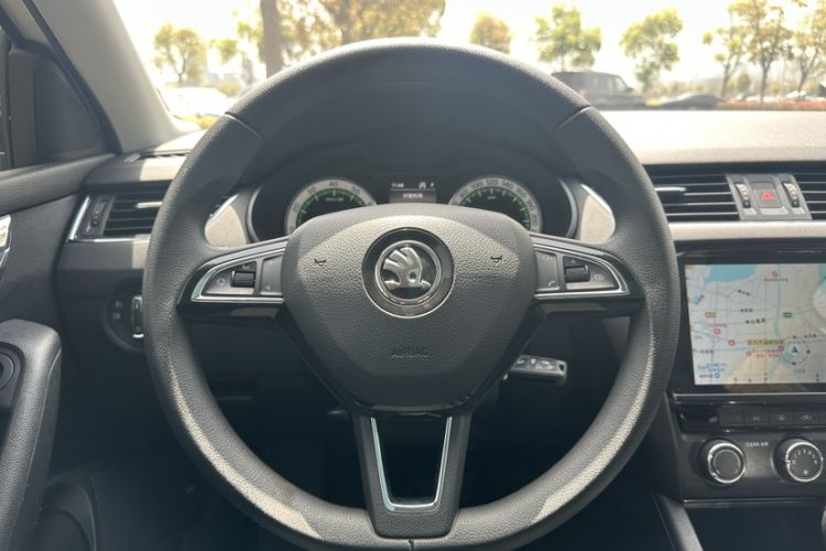 Used Skoda Octavia 2019 TSI280 DSG Luxury Edition Station Wagon China VI Standard
