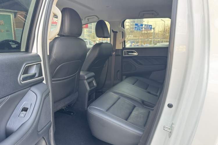 Used Great Wall Poer 2023 2.0T Commercial Version Automatic Diesel 4x4 Elite Long-Box GW4D20M