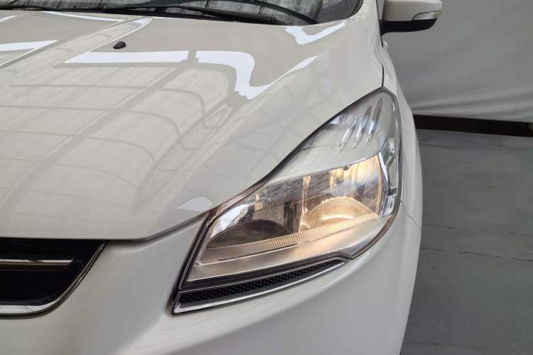 Used Ford Kuga 2013 1.6L GTDi Two-Wheel-Drive Trend Model