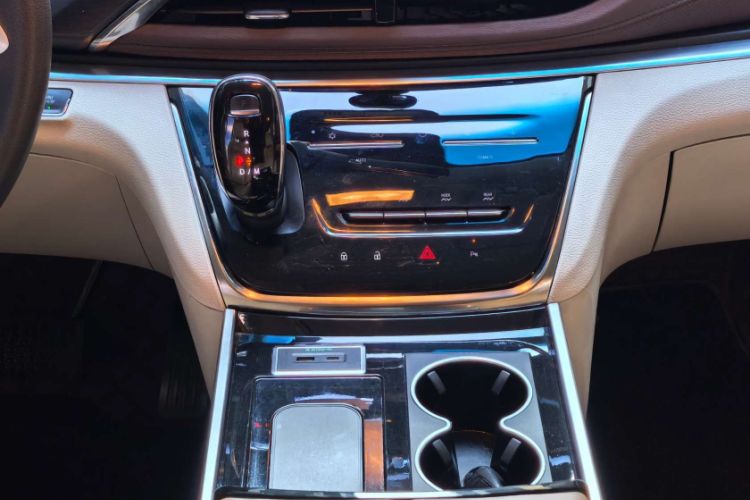 Used Buick GL8 2021 Land Cruiser Executive Class 652T Comfort Model Interior 5