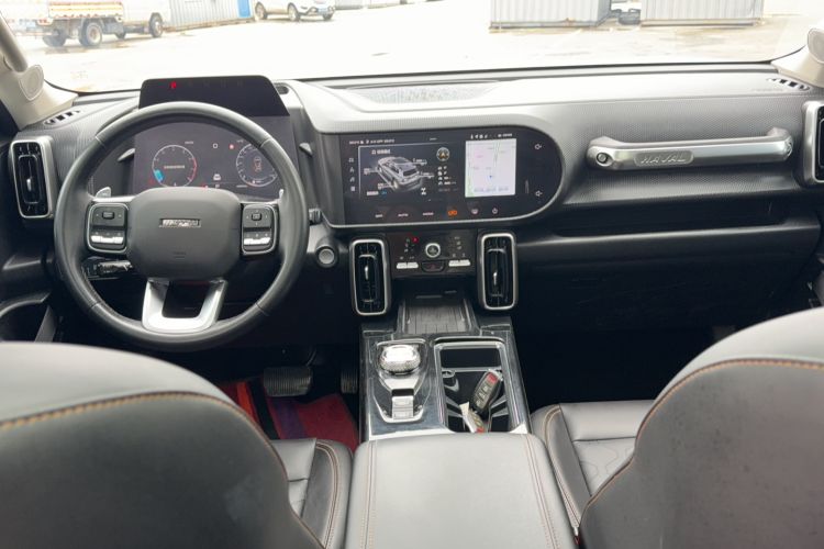 Used Haval DARGO 2022 2.0T DCT 4x4 Chinese Rural Dog Edition Center Console