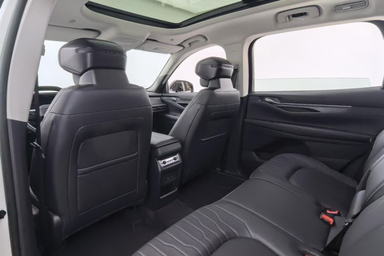 Used Ford Edge 2025 Ford Explorer L 2.0T EcoBoost E-Hybrid Two-Wheel Drive 7-Seater Fashion Edition