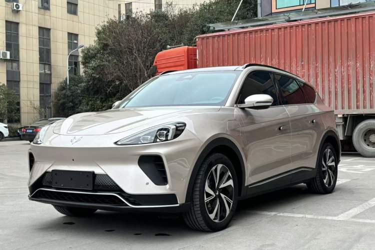 Used ARCFOX Alpha T6 2025 688MAX 175kW
