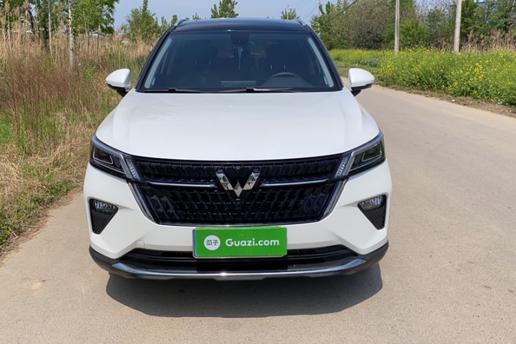 Used Wuling Asta 2022 2.0L DHT Electric-Speed Version Exterior 4