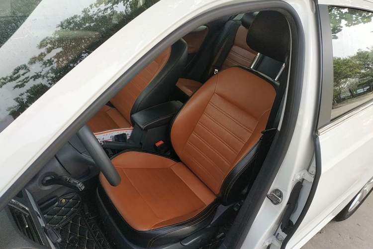 Used Volkswagen Lavida 2014 1.4 TSI DSG BlueMotion Technology Version