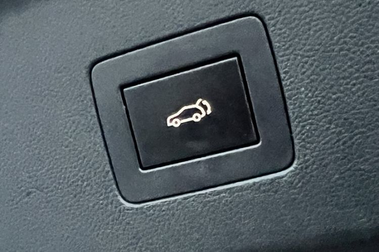 Used AION Y 2022 Plus 70 Tech Edition