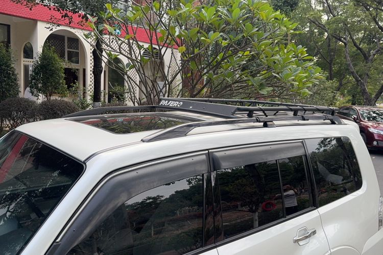 Used Mitsubishi Pajero 2017 V97 3.8L 5-Door GLS Model with Sunroof – Middle East