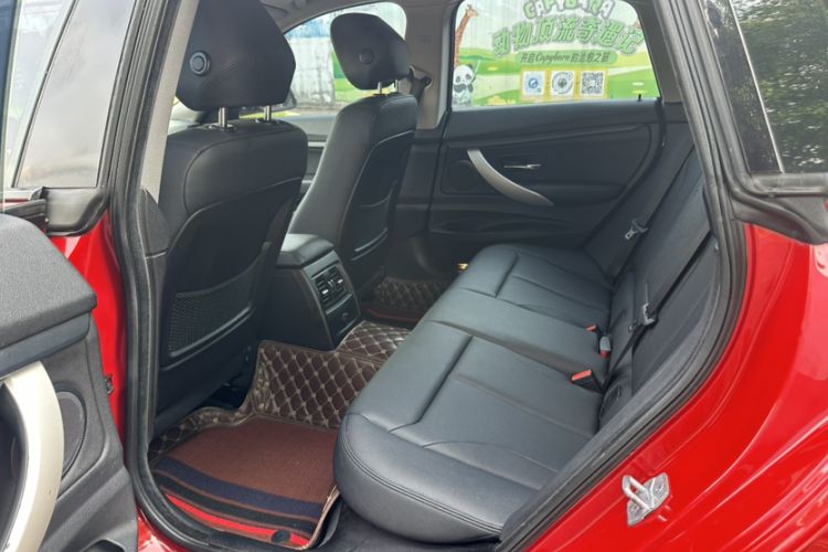 Used BMW 3 Series GT 2014 320i Leading Model
