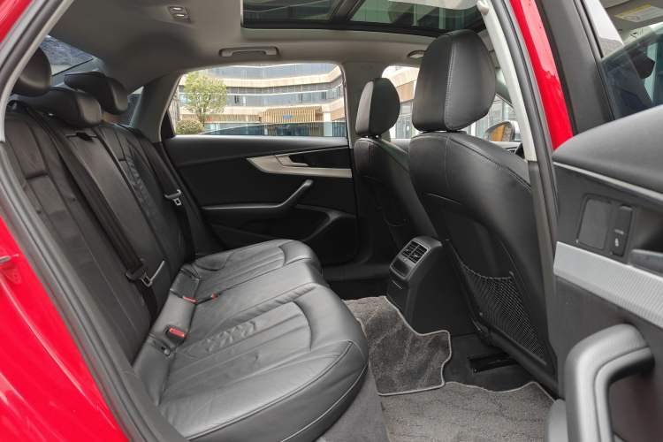 Used Audi A4L 2017 Plus 40 TFSI Fashion Model Interior 5