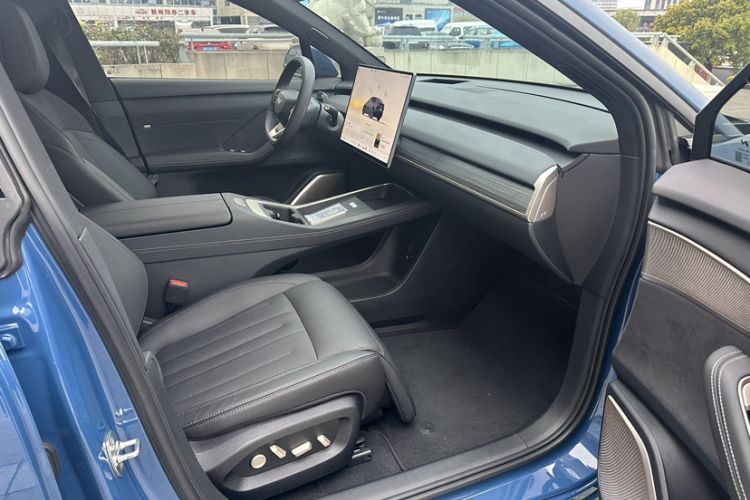 Used ONVO L60 2024 60 kWh Rear-Drive Version