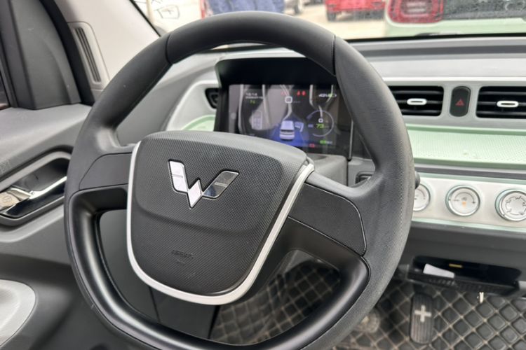 Used Wuling Hongguang MINIEV 2022 Macaron Premium Model – Lithium Ternary Battery