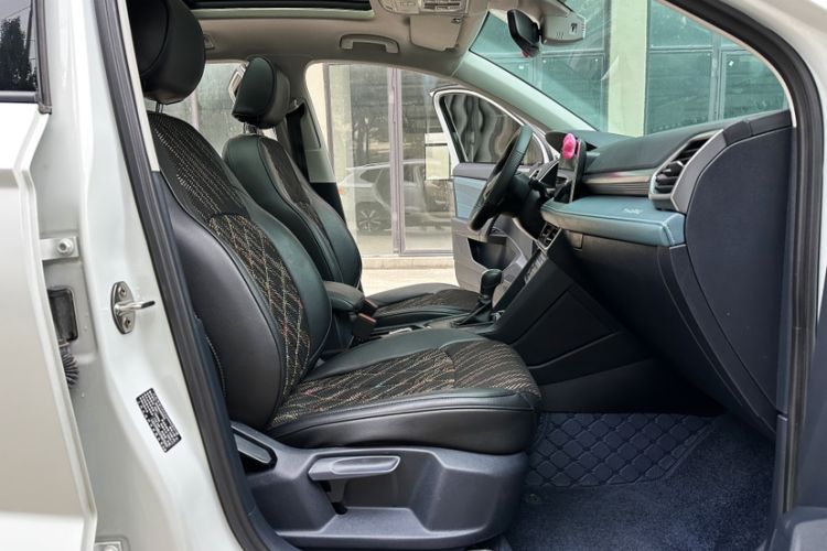 Used Volkswagen Tharu 2023 300TSI Two-Wheel-Drive Moonlight Edition