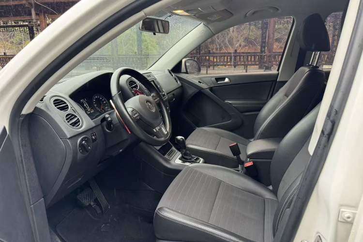 Used Volkswagen Tiguan L 2017 300TSI Automatic Two-Wheel Drive Silk Road Luxury Edition