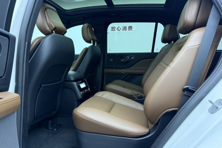 Used Lincoln Aviator 2022 3.0T V6 Four-Wheel Drive Luxury Edition Interior 7