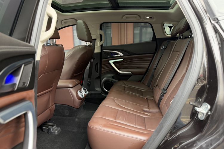 Used Wey VV7 2019 Upgraded Model 2.0T Ultra-Luxury Version China VI Standard