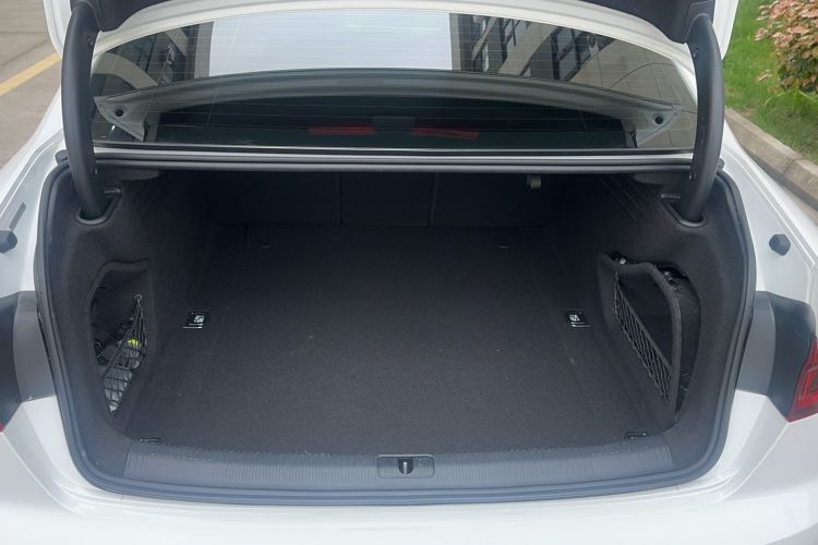 Used Audi A4L 2018 30th Anniversary Edition 40 TFSI Fashion Model Exterior 7