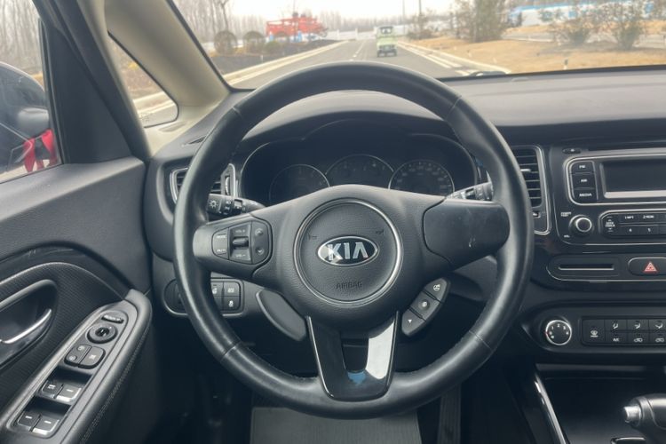 Used Kia Carens 2013 2.0L 7-Seater Automatic Comfort Edition China IV Standard