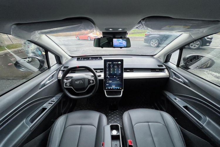 Used NETA V 2021 Long-Range Entertainment Edition Upgrade Model
