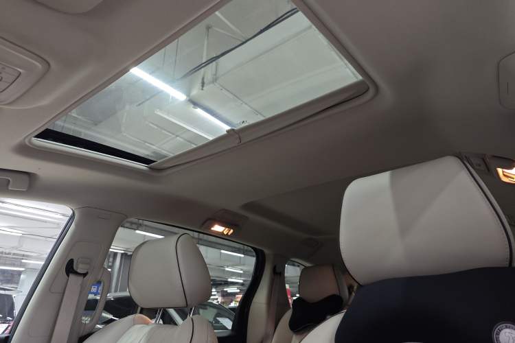 Used Buick GL8 2022 Land Business Class 652T Luxury Model Headliner