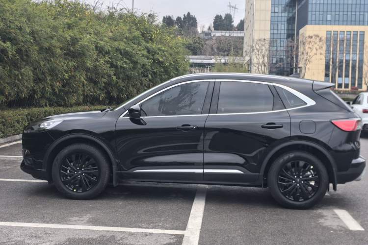 Used Ford Escape 2024 EcoBoost 245 Four-Wheel Drive Prestige Model