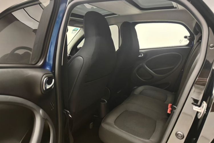 Used smart forfour 2018 1.0L 52kW Passion Edition