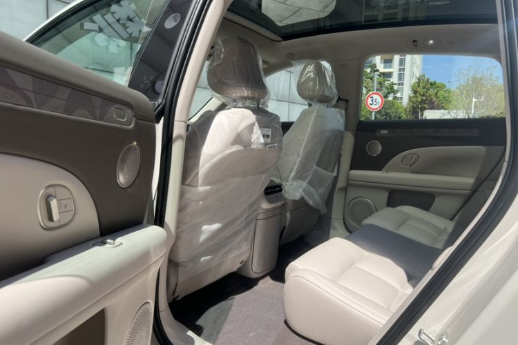 Used IM LS6 2026 Model Pure Electric Pro Max Interior 3