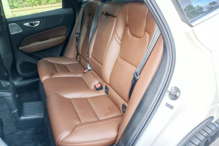 Used Volvo XC60 New Energy 2024 T8 Plug-in Hybrid Long-Range All-Wheel Drive Smart Luxury Edition