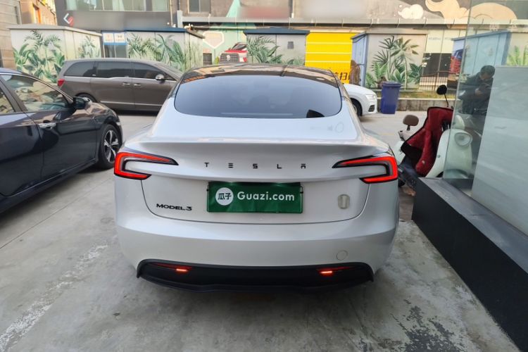 Used Tesla Model 3 2025 Rear-Wheel-Drive Version