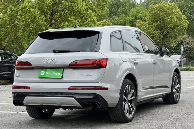 Used Audi Q7 2022 55 TFSI quattro S line Sport model Exterior 4