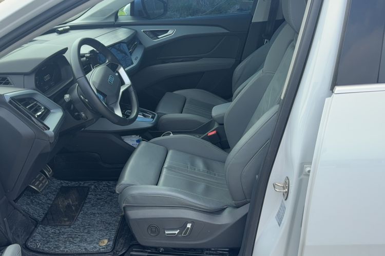 Used Audi Q5 e-tron 2023 40 e-tron Starry Edition Luxury Package Left Front Seat