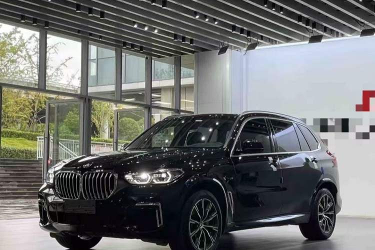 Used BMW X5 2022 Restyled xDrive 30Li Luxury Version M Sport Package