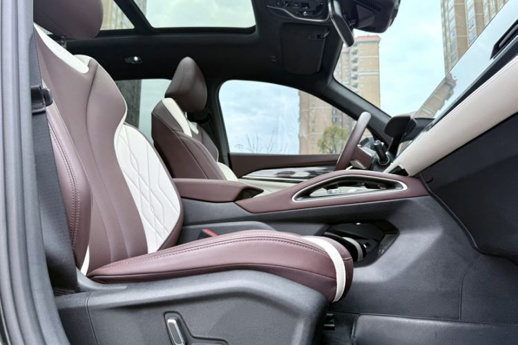 Used Geely Auto Monjaro L 2021 2.0TD High-Power Automatic All-Wheel-Drive Flagship Version Interior 4