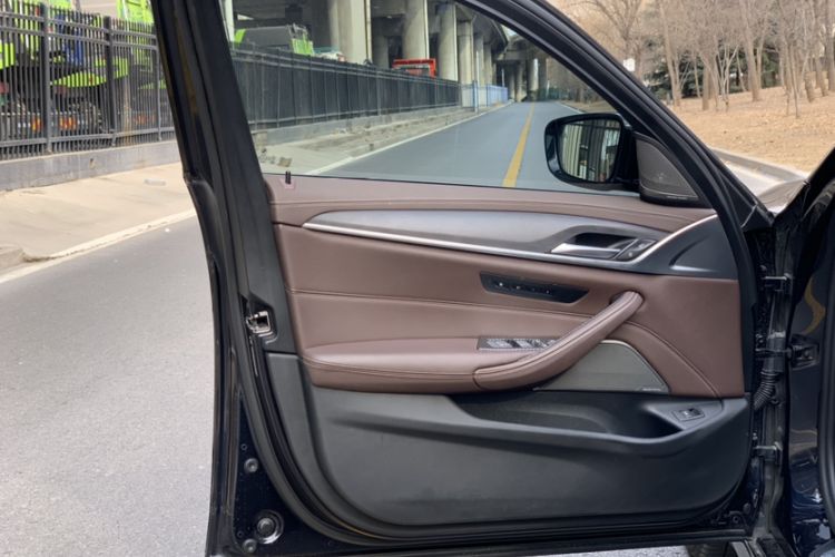 Used BMW 5 Series 2023 530Li Luxury Edition M Sport Package