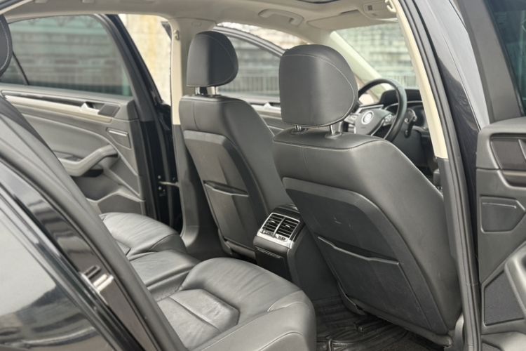 Used Volkswagen Phideon 2018 Revised Version 380TSI Two-Wheel Drive Business Edition
