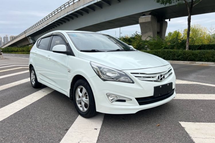 Used Hyundai Verna Ray 2016 1.4L Automatic Leading-Edge GLX