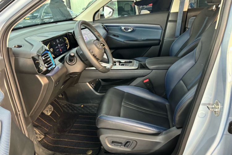 Used GAC Trumpchi GS3 2023 Shadow Speed 270T Dynamic Intelligence Edition Interior 2