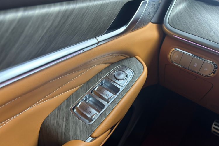 Used Tank 500 2023 3.0T Business Edition "Creation" Style 5 Seats
